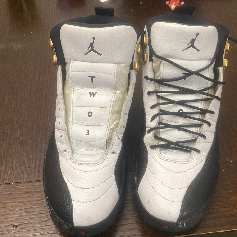 Used air Jordan 12 retro taxi